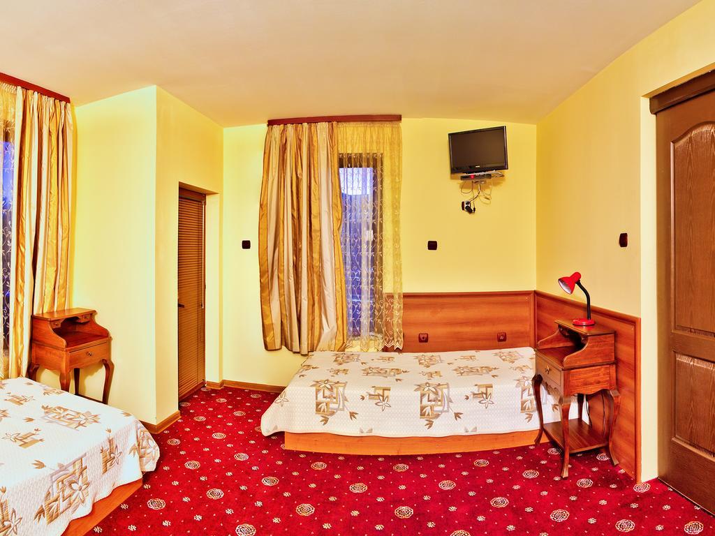 Hotel Teres Kazanlŭk Oda fotoğraf